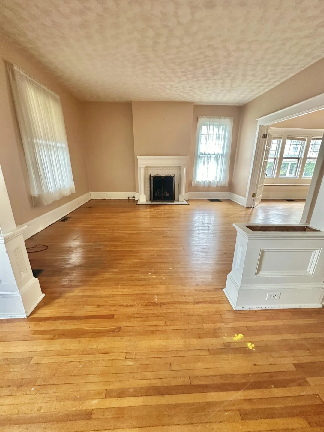 448 W Riverside ST - Photo 14