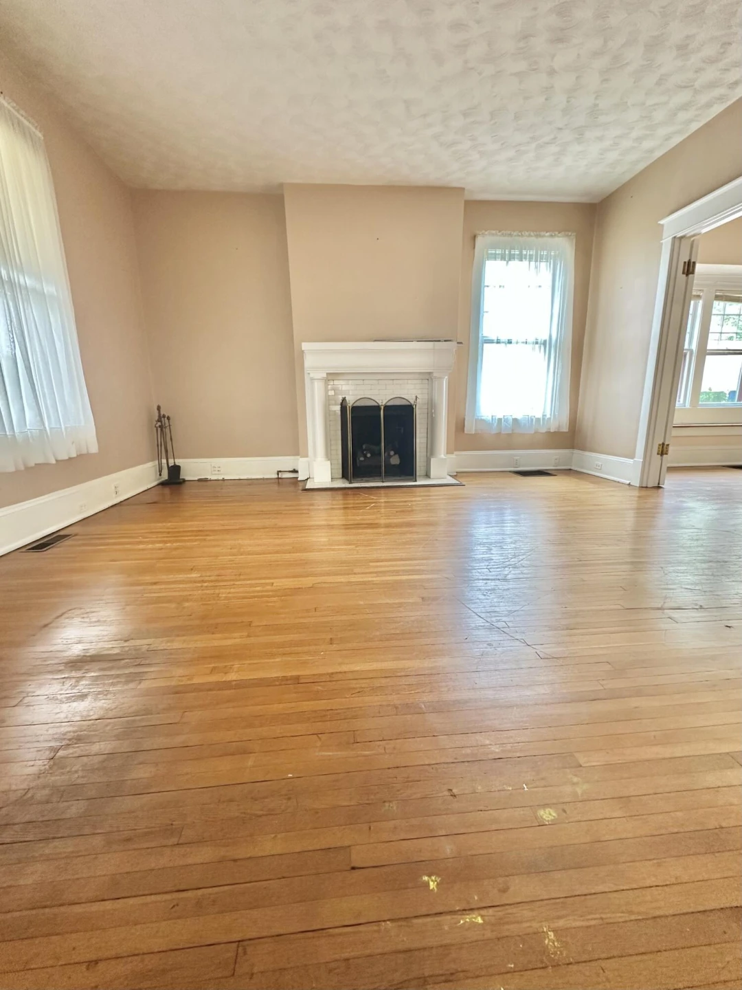 448 W Riverside ST - Photo 19
