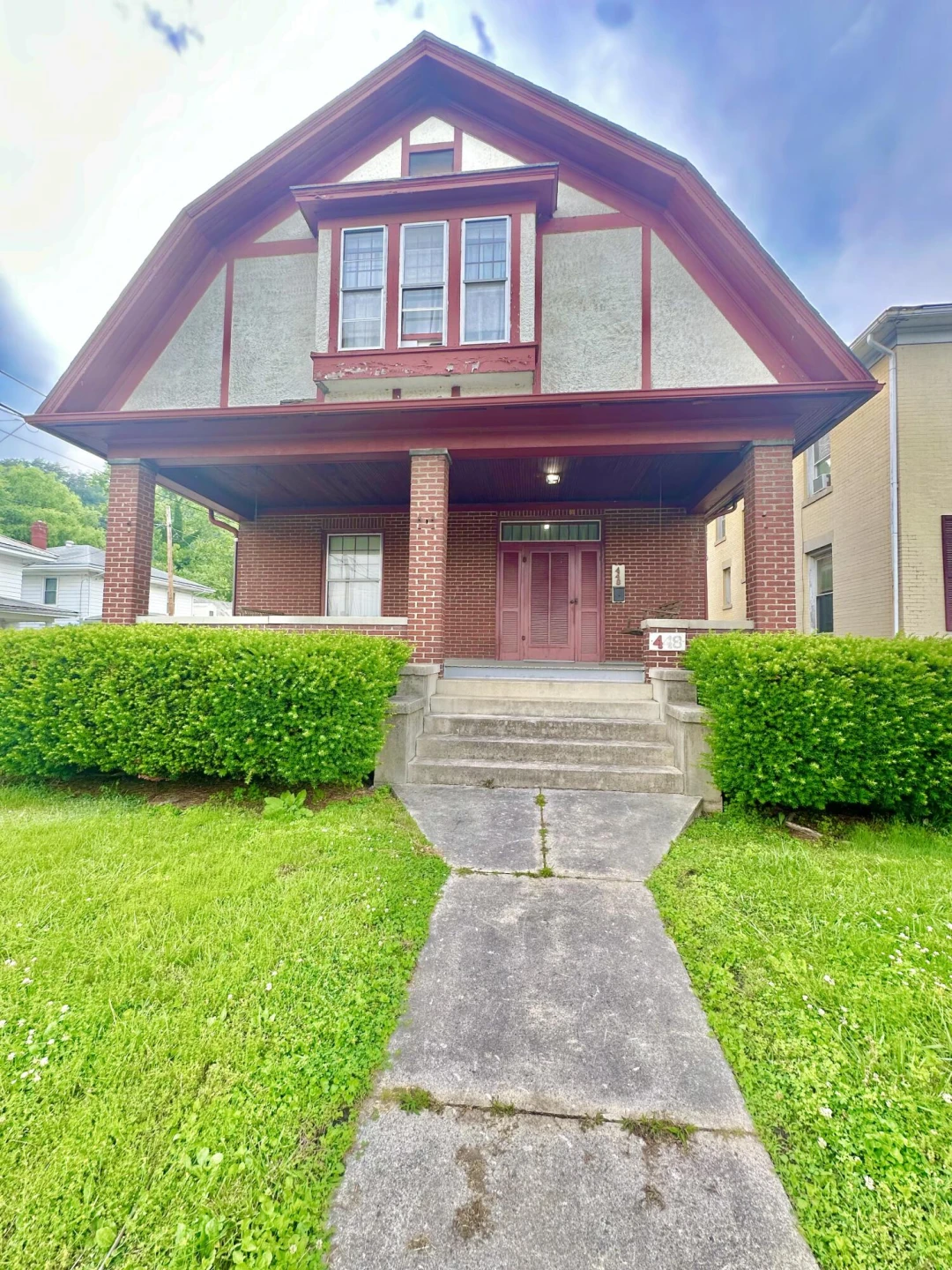 448 W Riverside ST - Photo 2