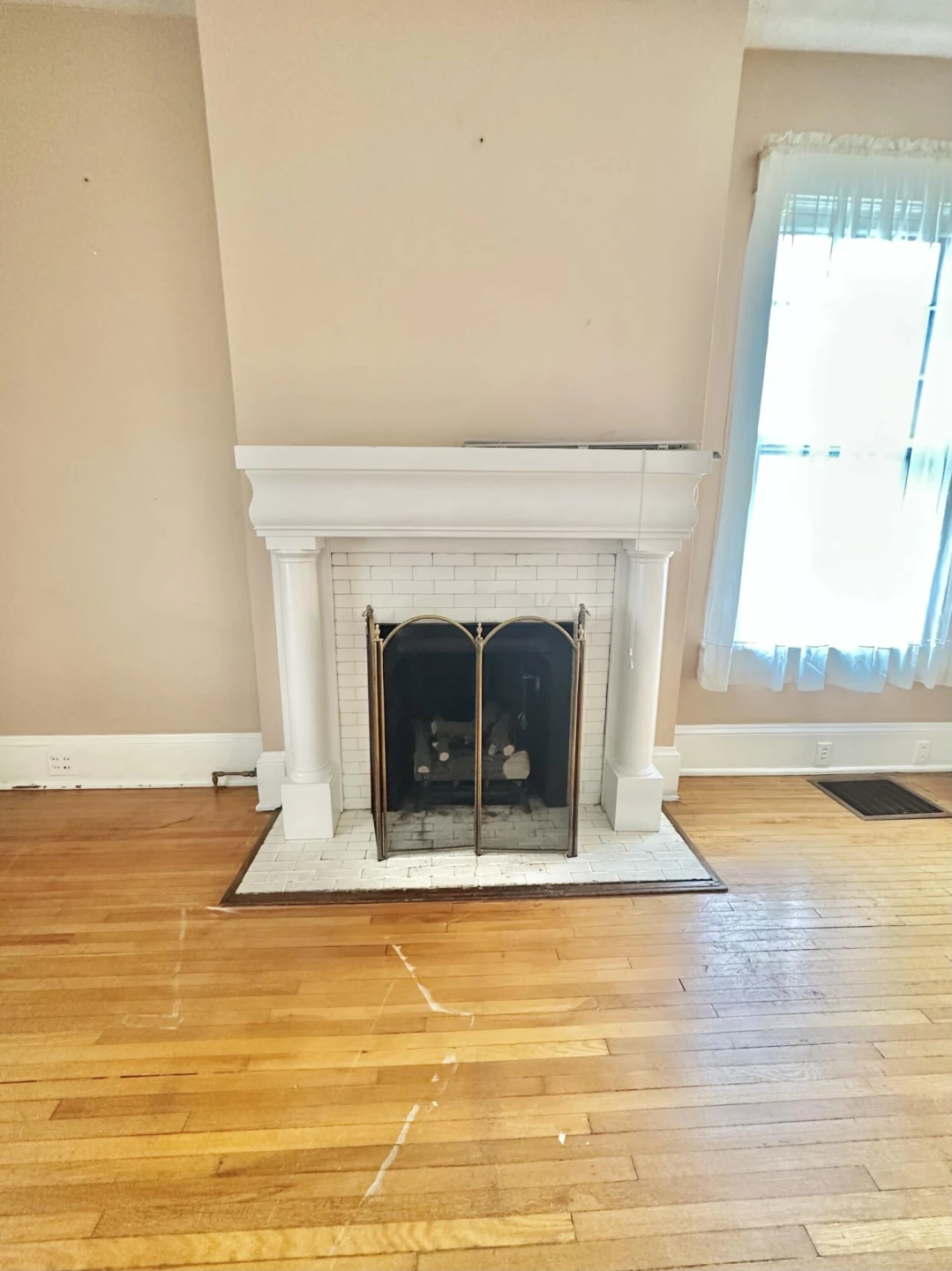 448 W Riverside ST - Photo 20