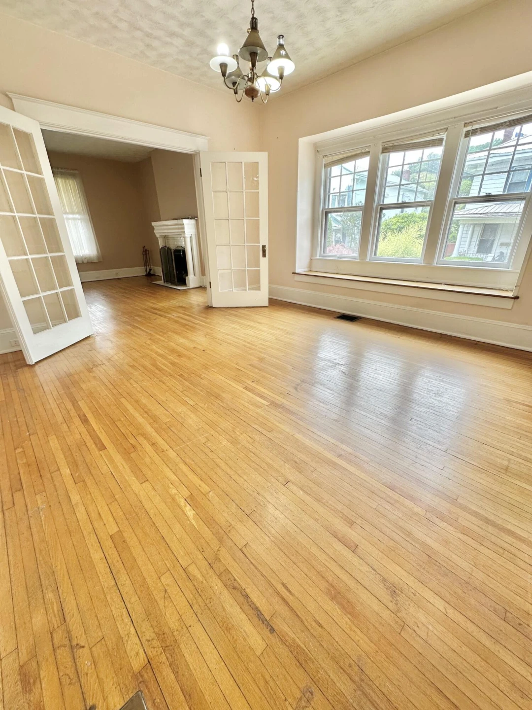 448 W Riverside ST - Photo 22