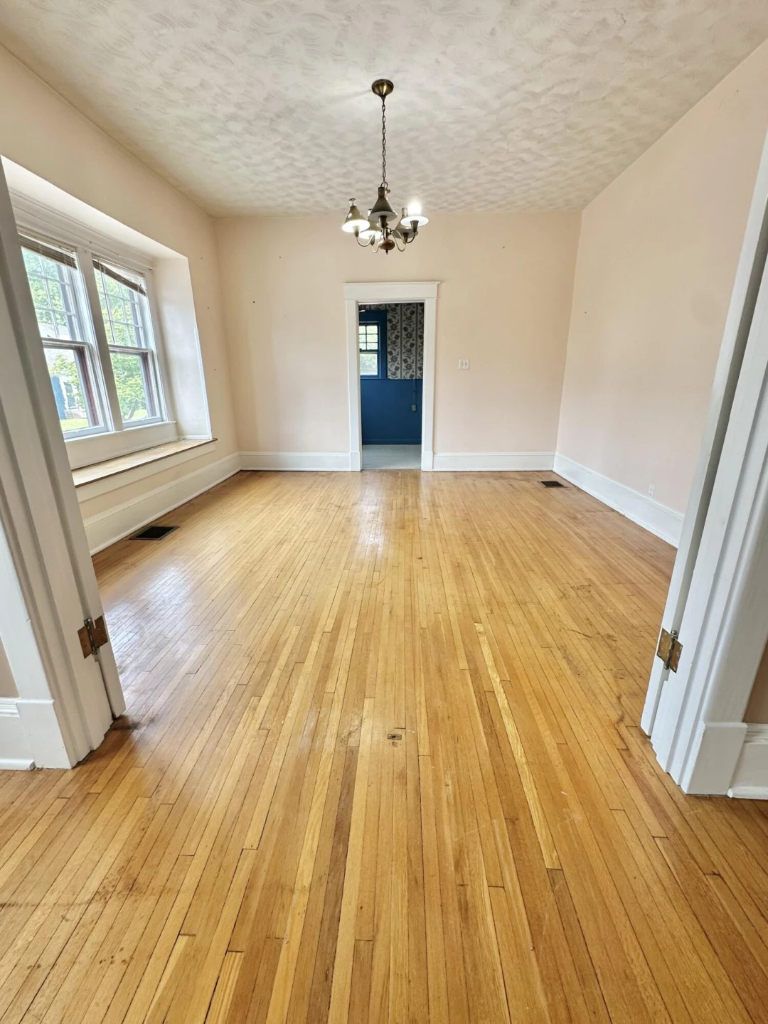 448 W Riverside ST - Photo 25