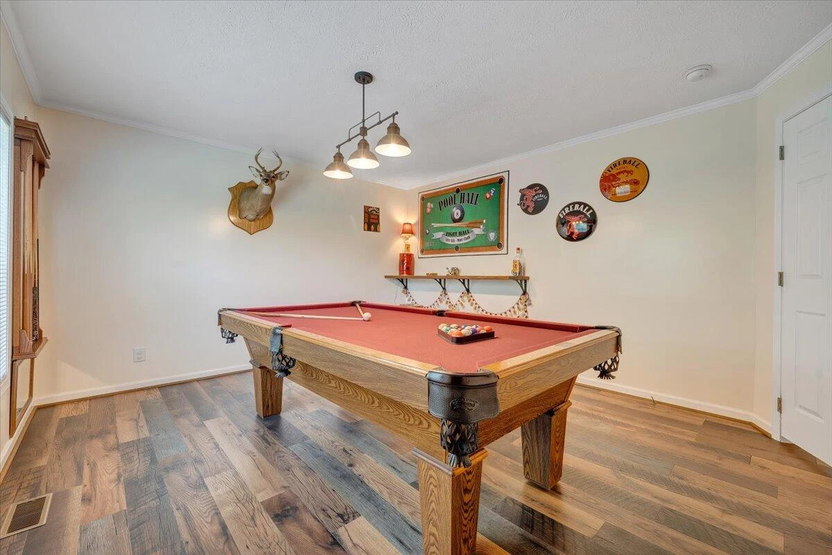 384 White Oak LN - Photo 19