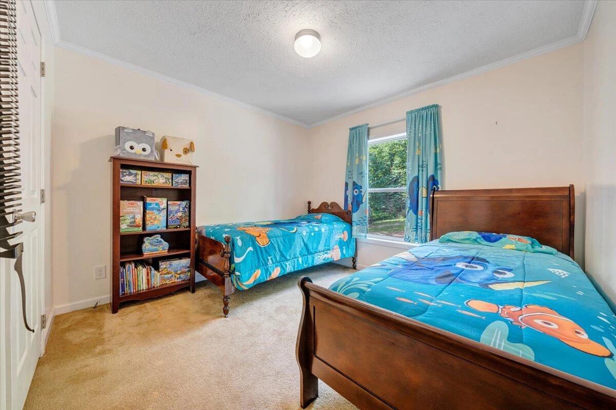 384 White Oak LN - Photo 21