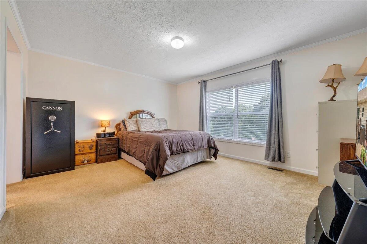 384 White Oak LN - Photo 24