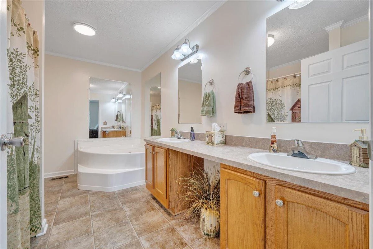 384 White Oak LN - Photo 27