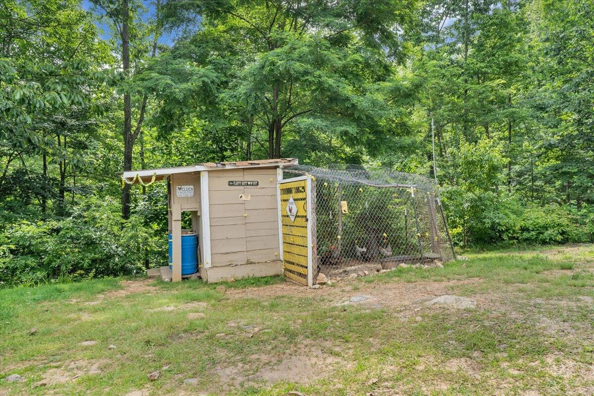 384 White Oak LN - Photo 35