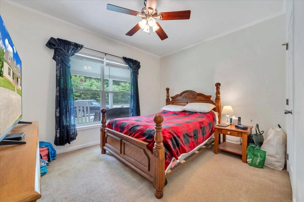 60 Tara DR - Photo 18