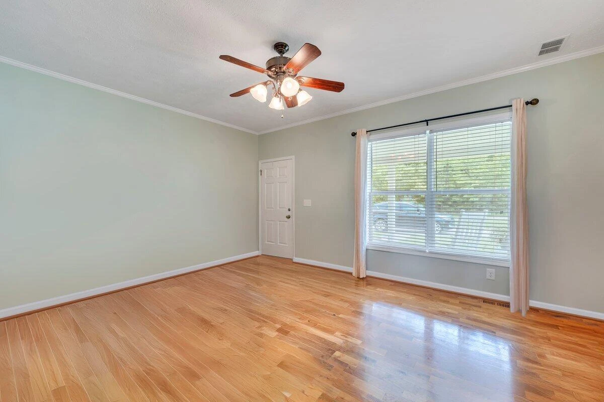 60 Tara DR - Photo 3