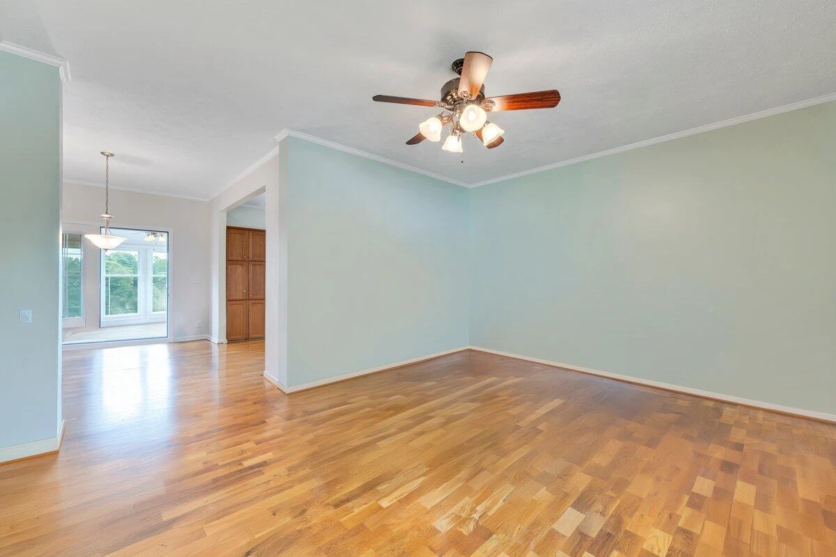 60 Tara DR - Photo 4