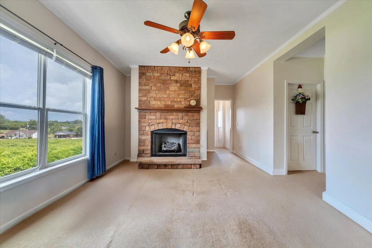 60 Tara DR - Photo 6