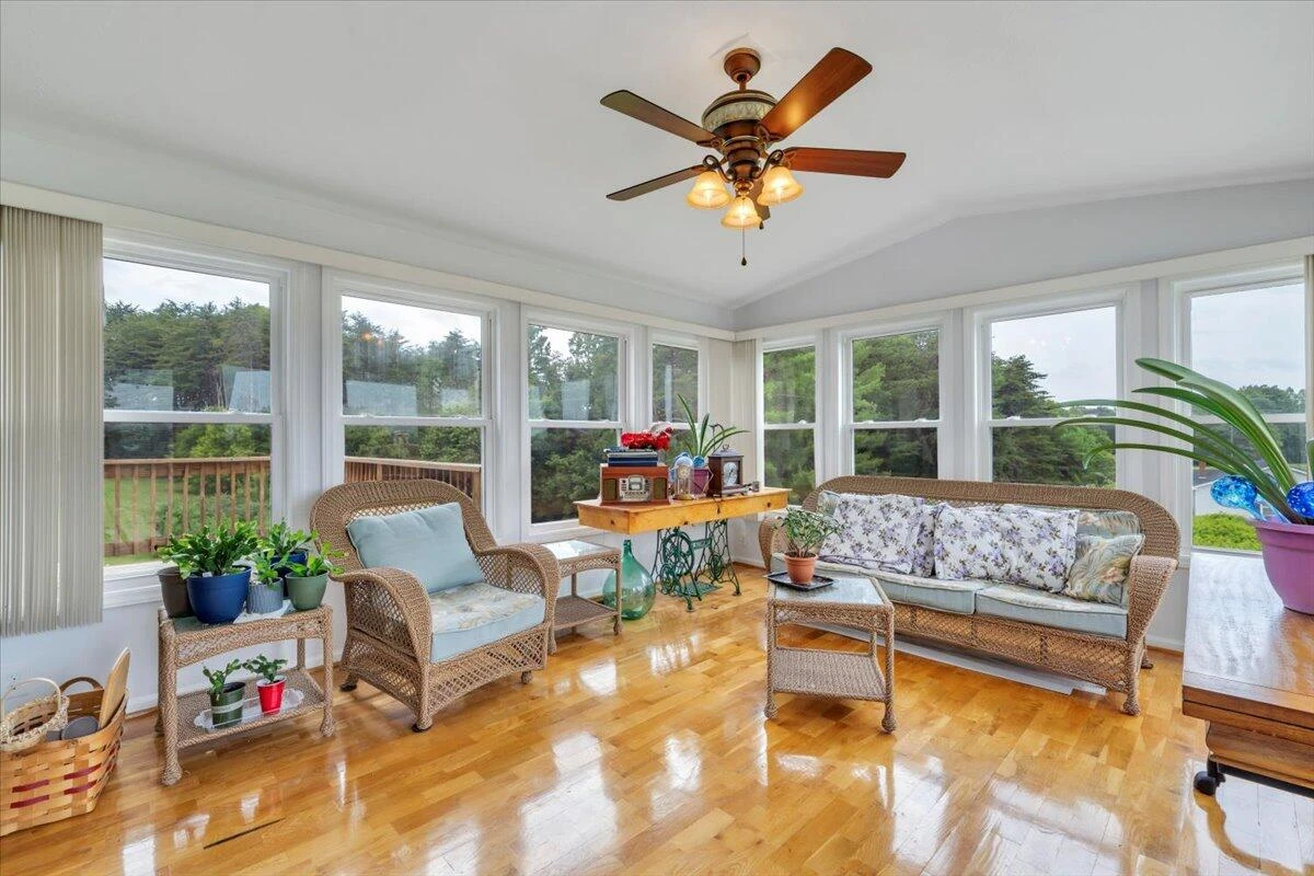 60 Tara DR - Photo 9