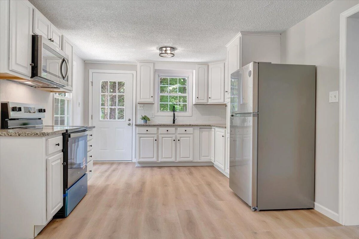 1632 Haymakertown RD - Photo 10