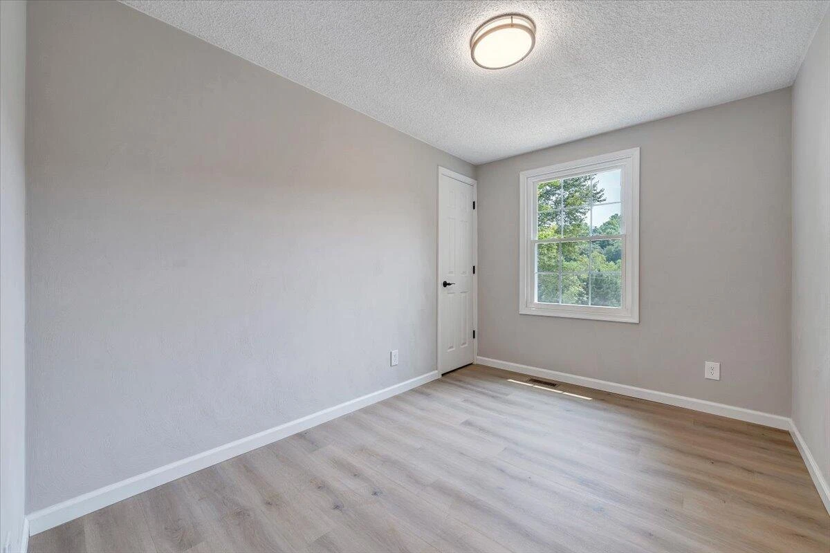 1632 Haymakertown RD - Photo 18