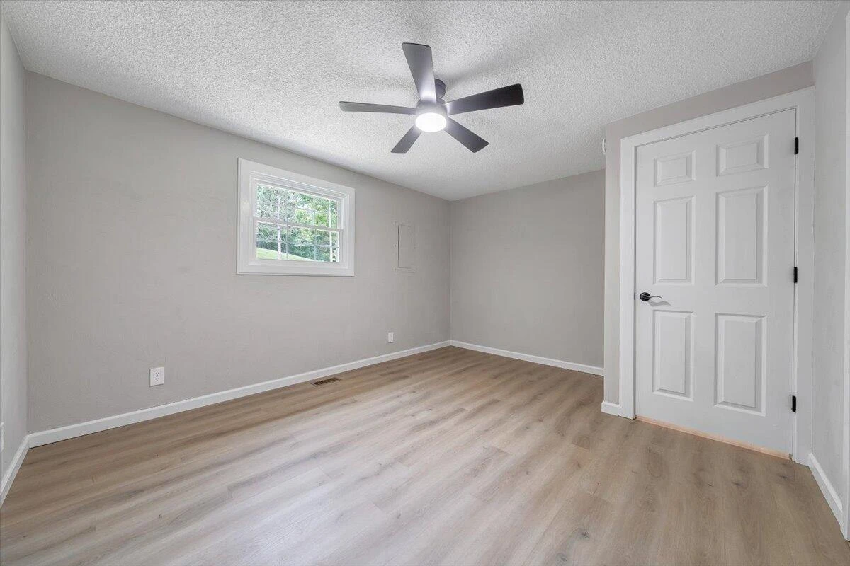 1632 Haymakertown RD - Photo 21