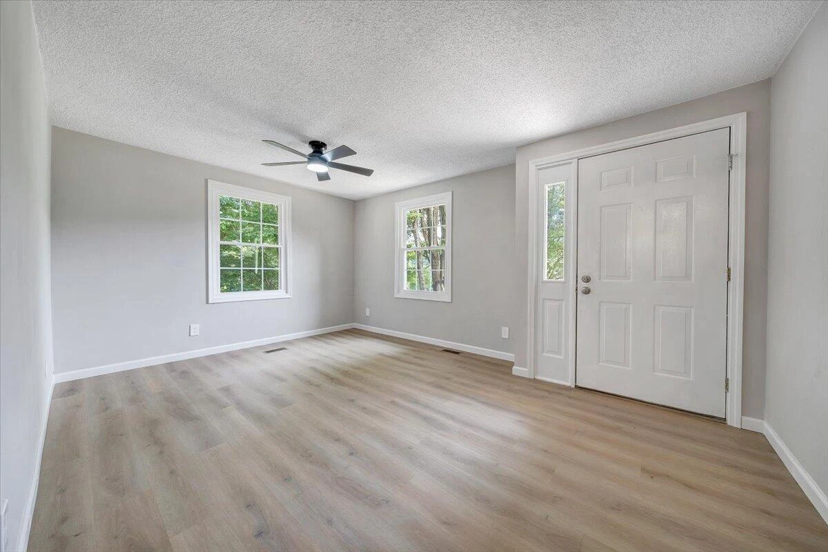 1632 Haymakertown RD - Photo 3