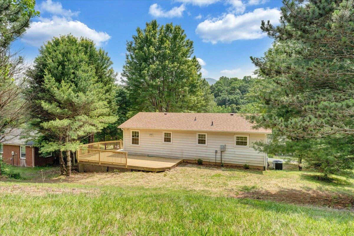 1632 Haymakertown RD - Photo 32