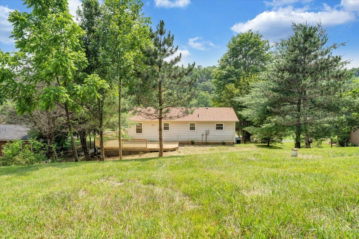 1632 Haymakertown RD - Photo 33