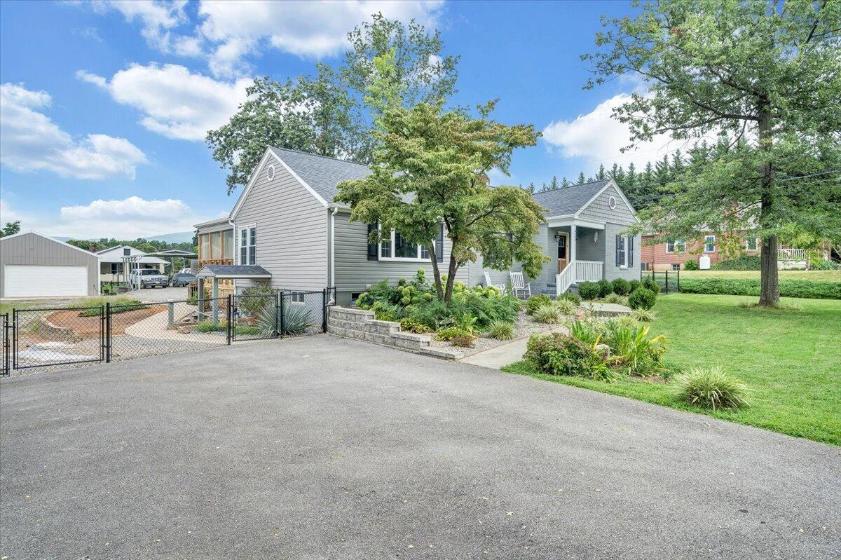 423 Turner RD
