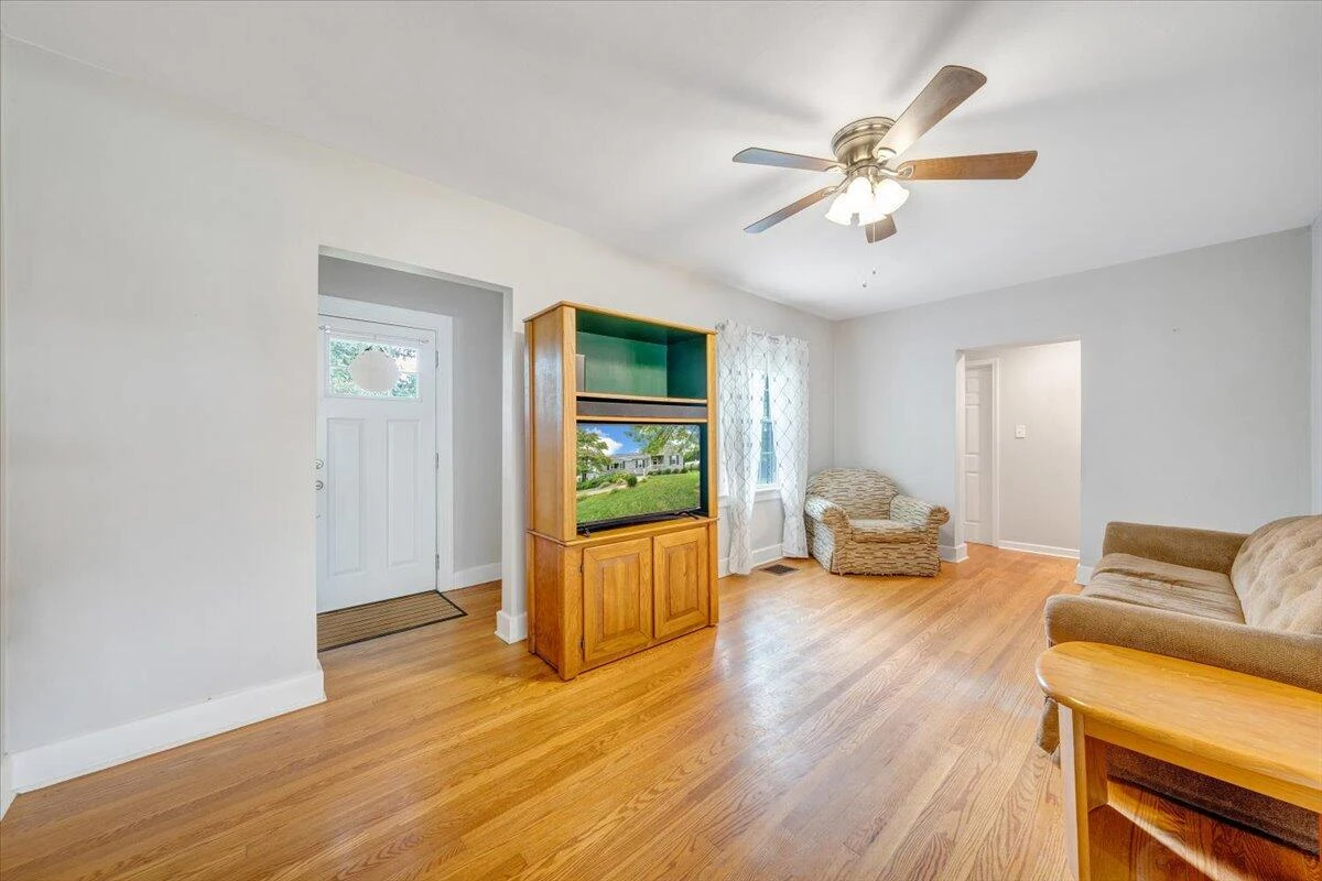 423 Turner RD - Photo 10