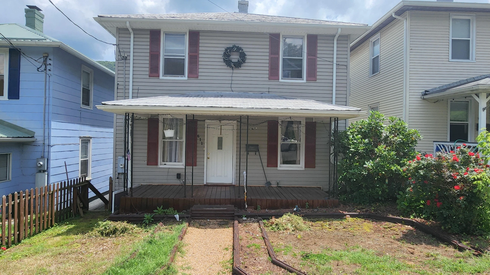 611 Alleghany ST - Photo 2