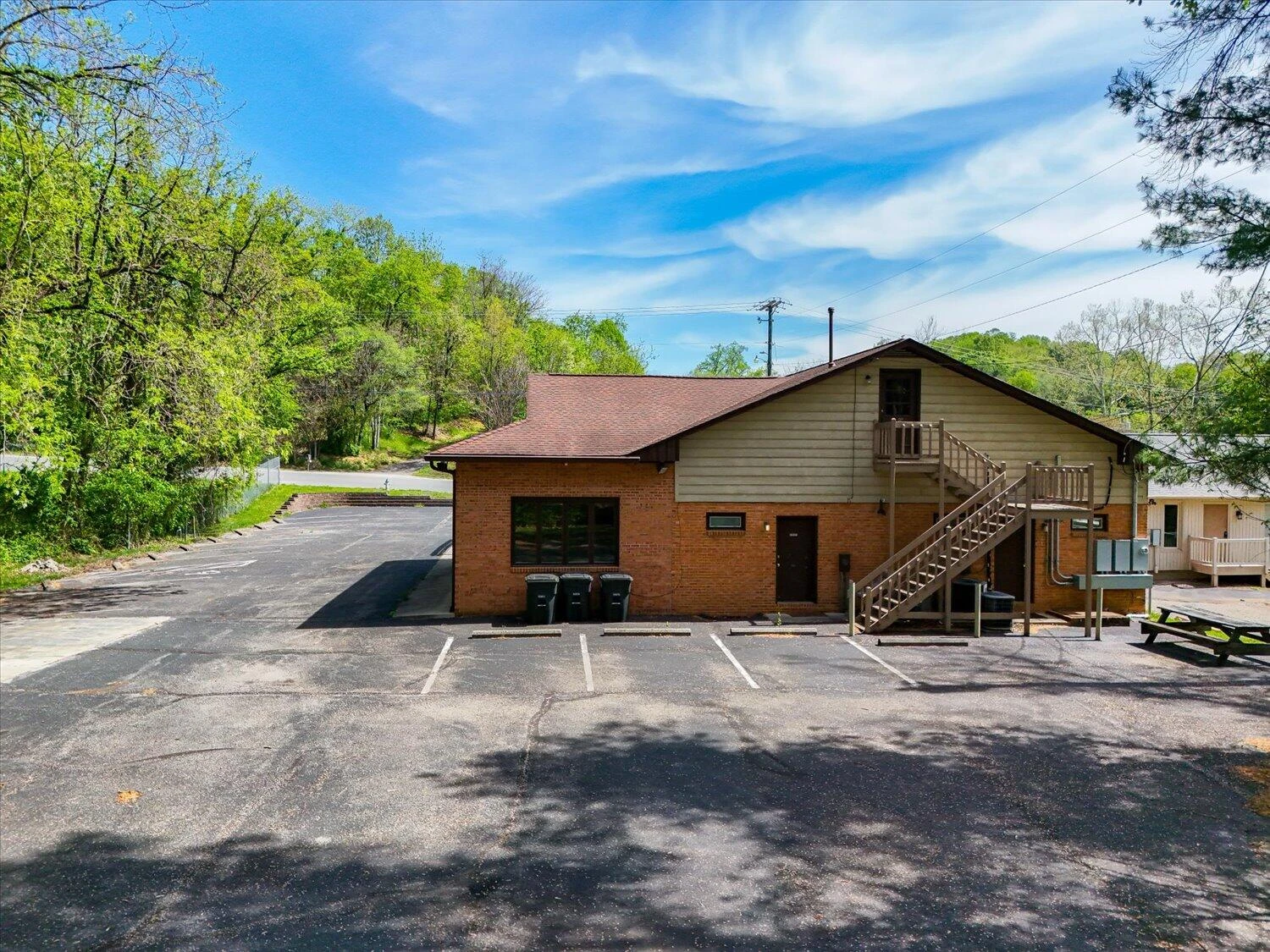 1335 Hardy RD - Photo 3
