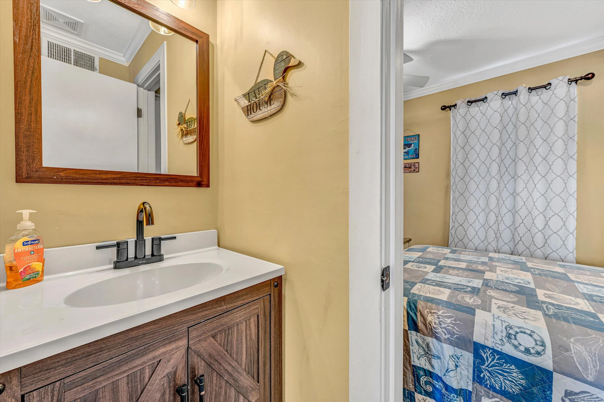 1085 Bluewater DR #220 - Photo 13