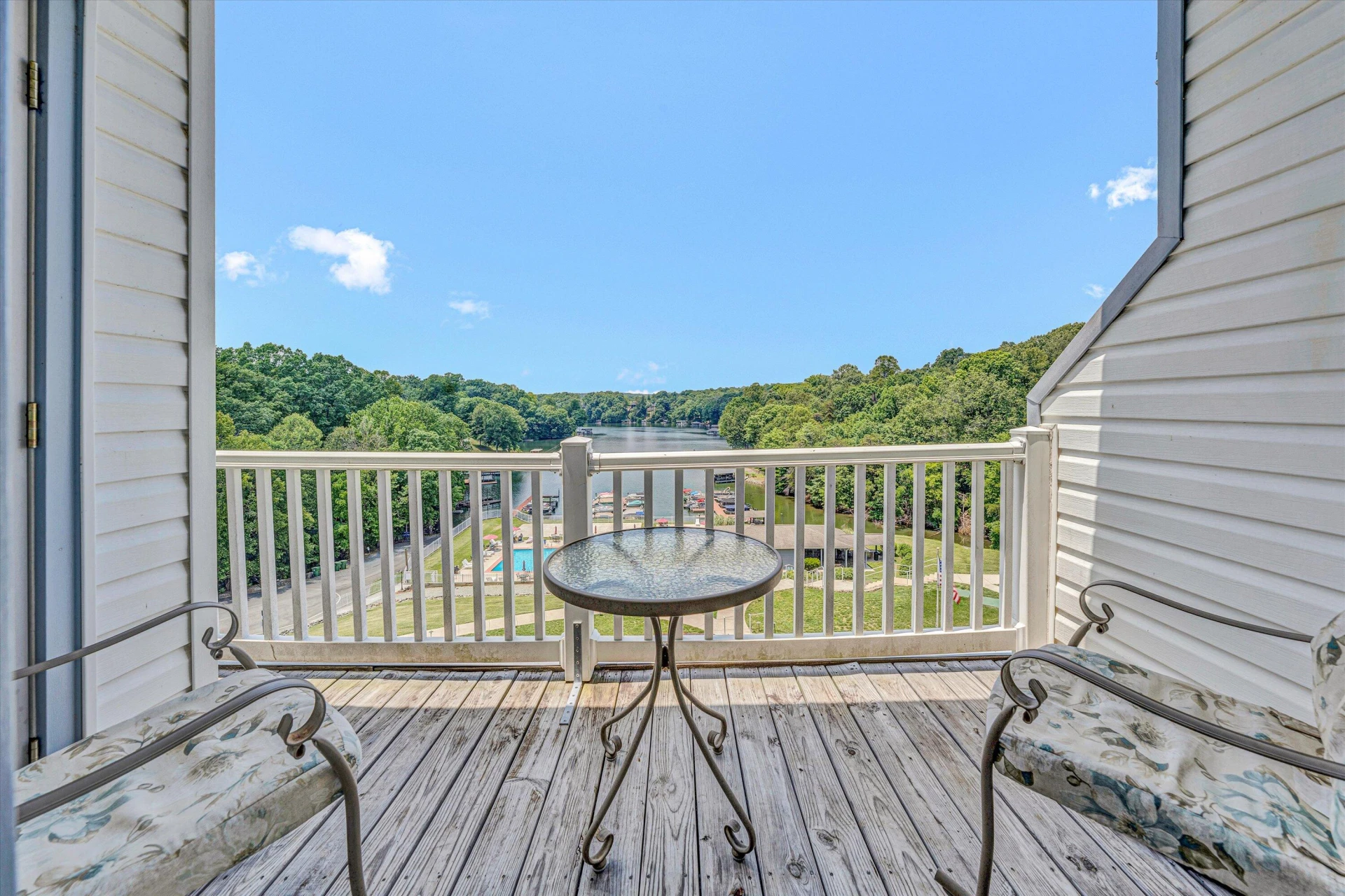 1085 Bluewater DR #220 - Photo 3