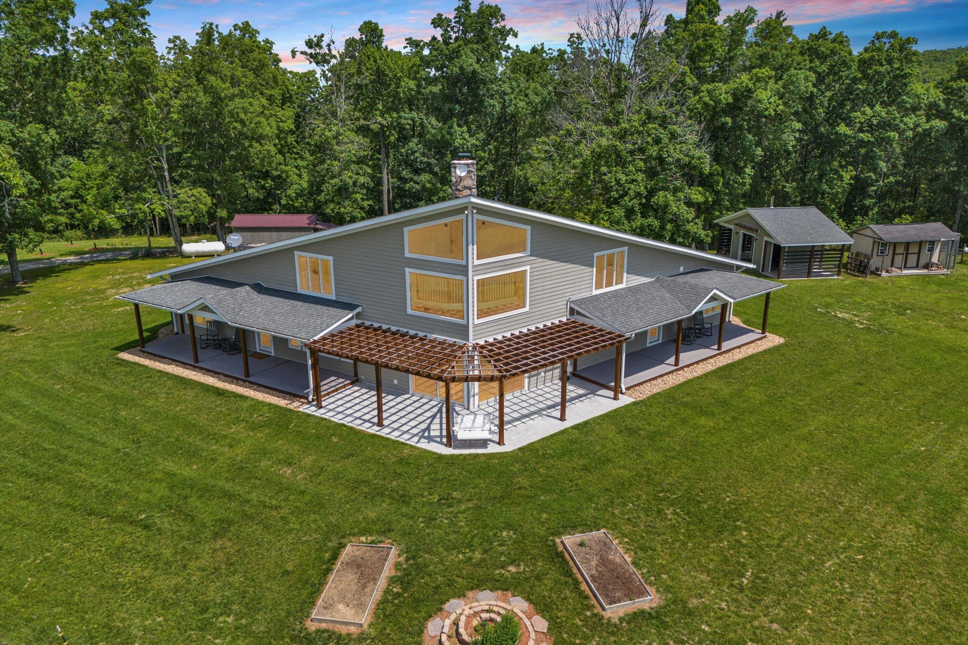 571 Cary Rd RD