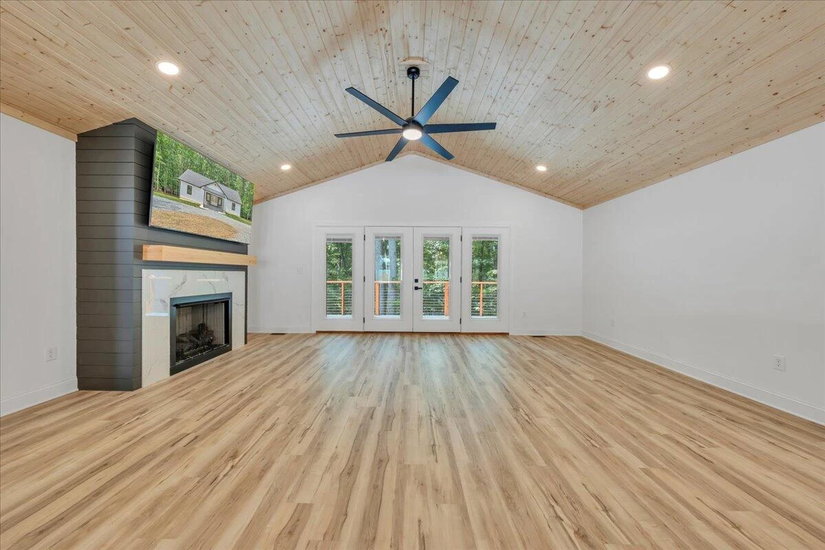 2365 Lakewood Forest RD - Photo 18