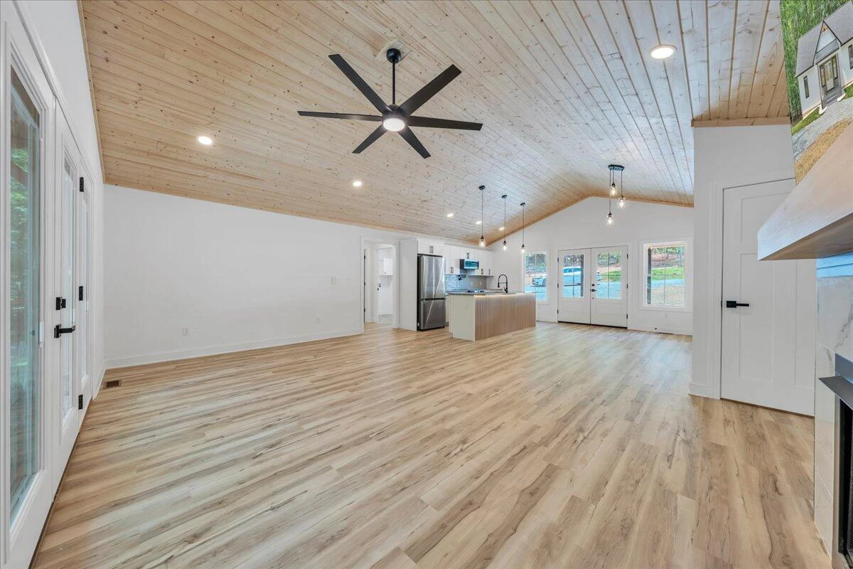 2365 Lakewood Forest RD - Photo 20