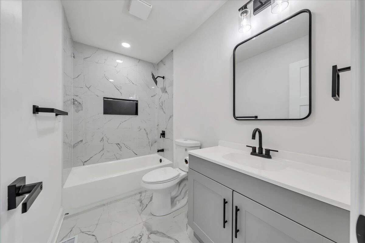 2365 Lakewood Forest RD - Photo 35