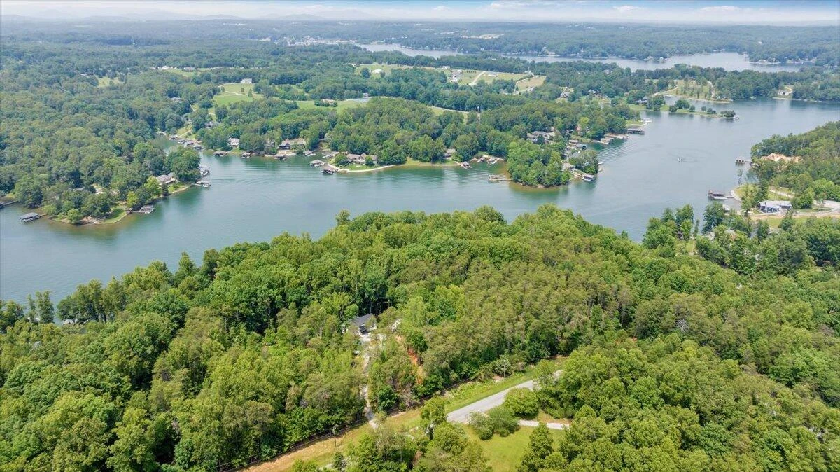 2365 Lakewood Forest RD - Photo 68