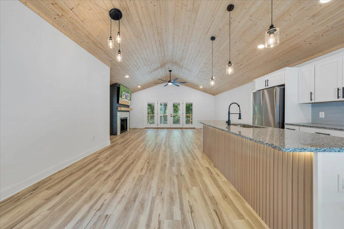 2365 Lakewood Forest RD - Photo 14