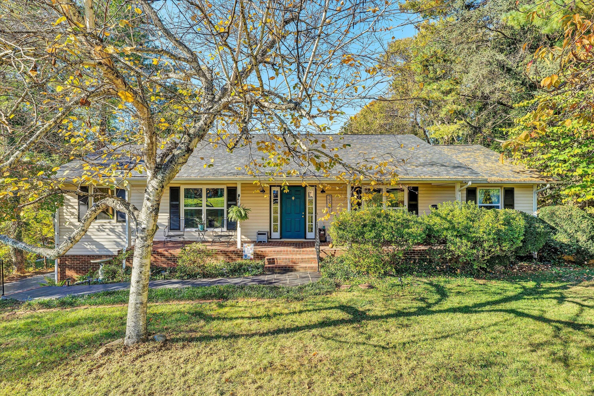 2343 Circle DR SW