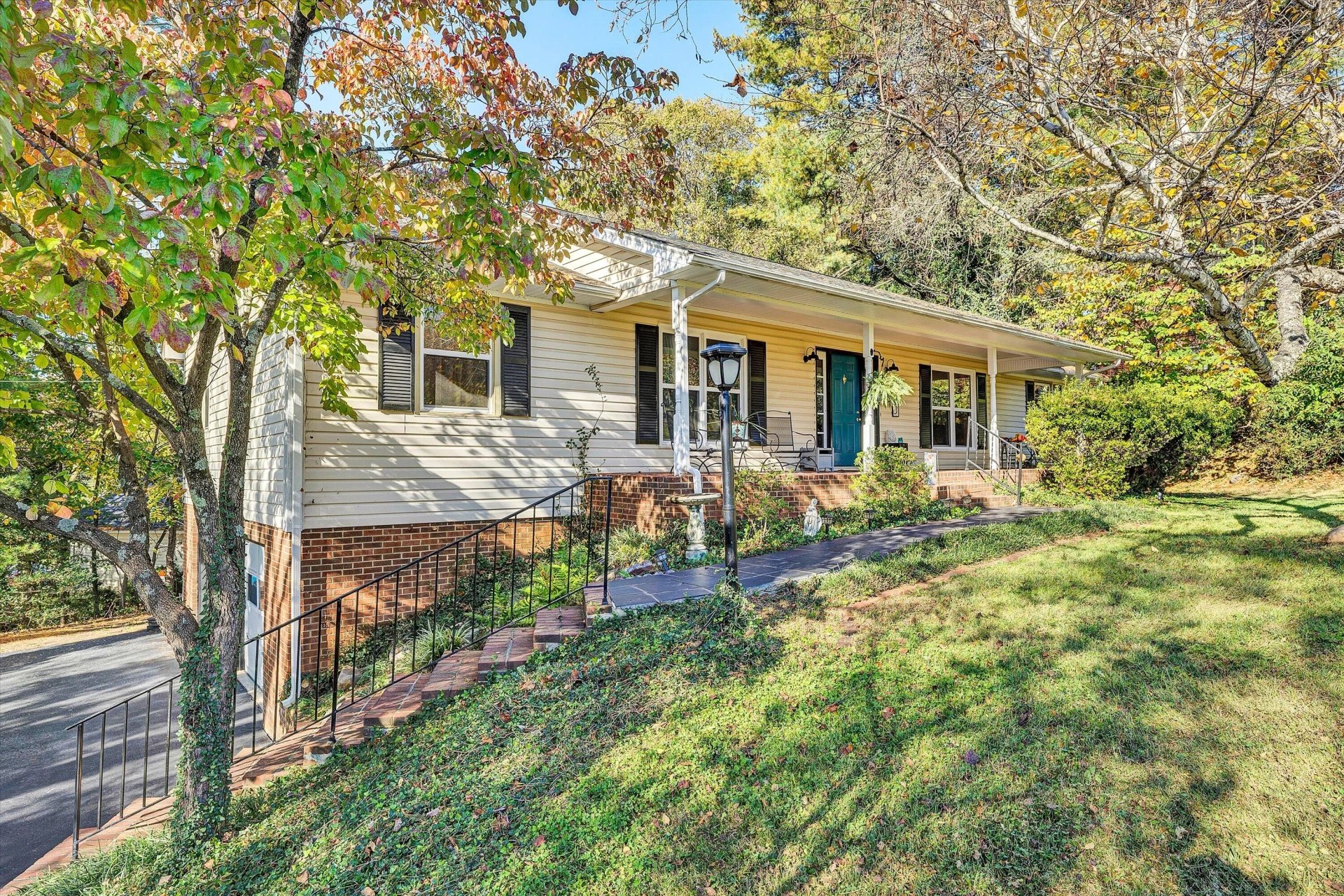 2343 Circle DR SW - Photo 3