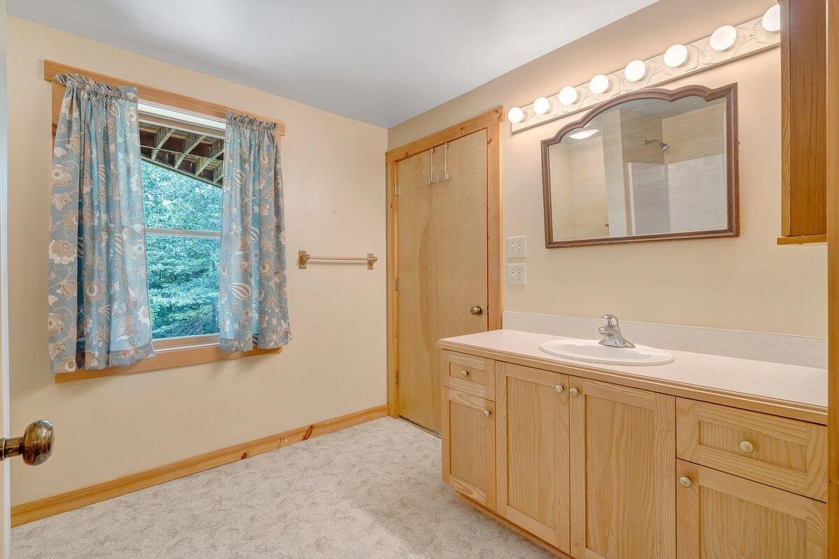 250 Knoll Ridge LN - Photo 73