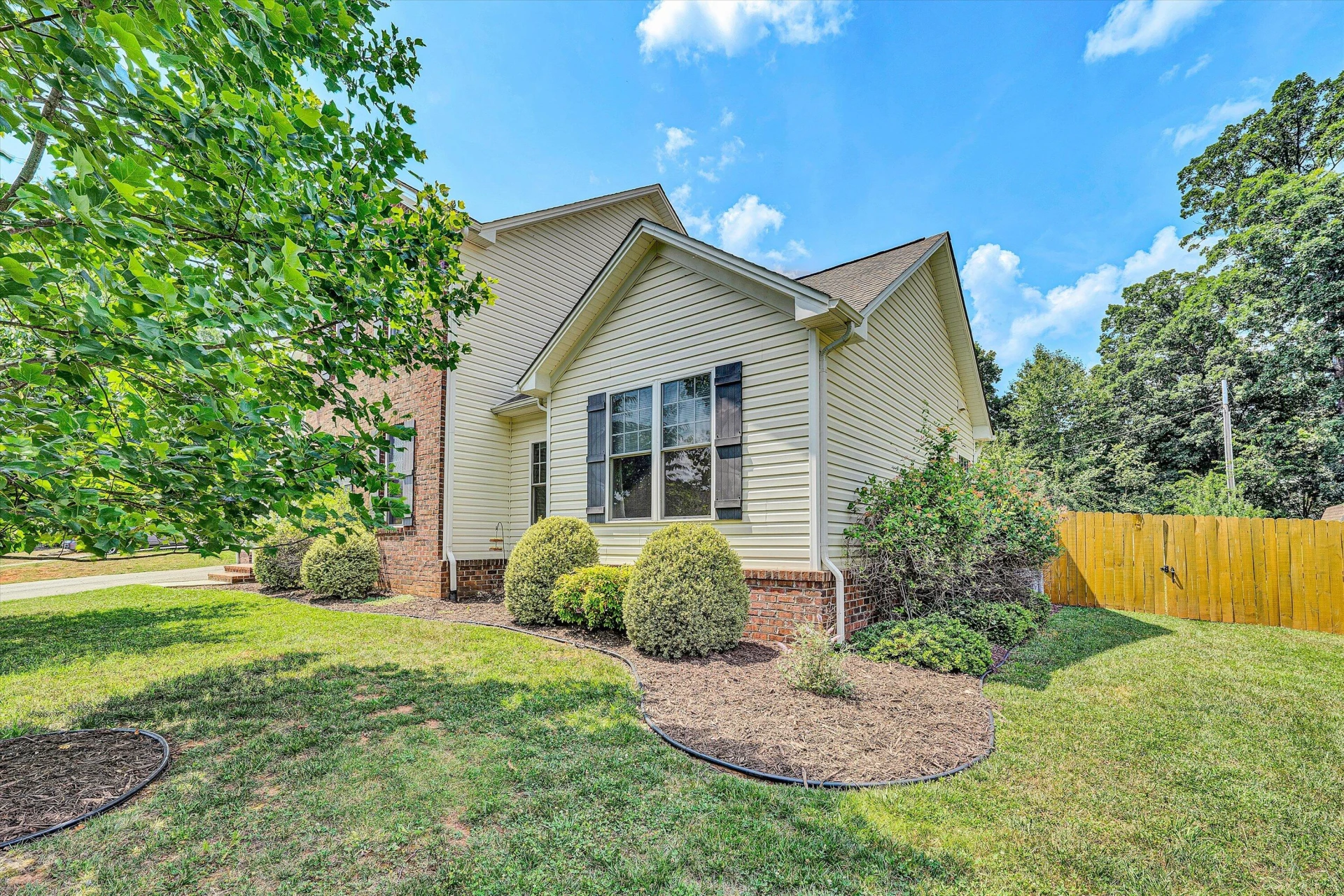 5036 Buffalo CIR - Photo 3