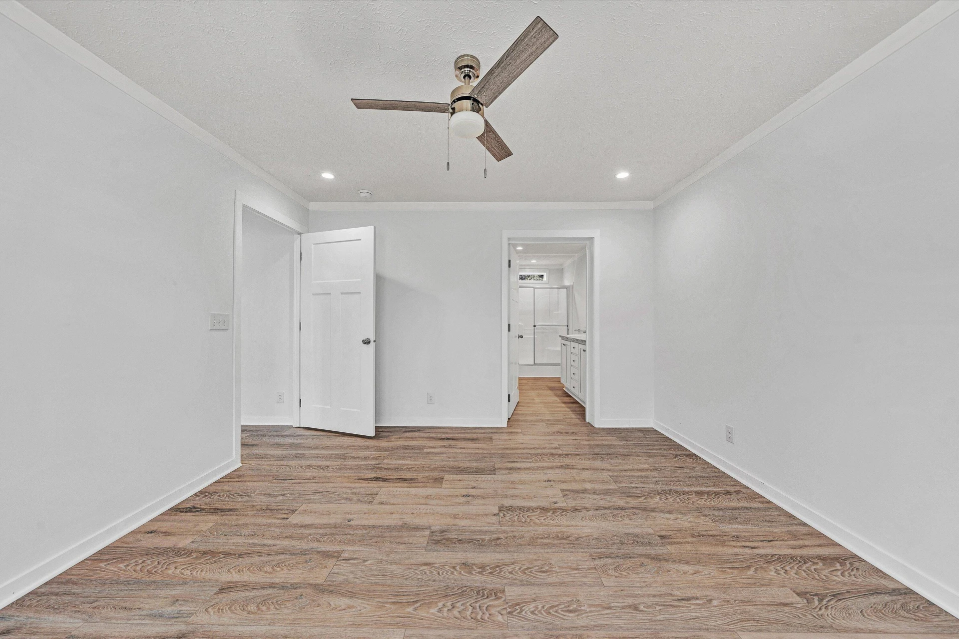 971 Waters Edge DR - Photo 13