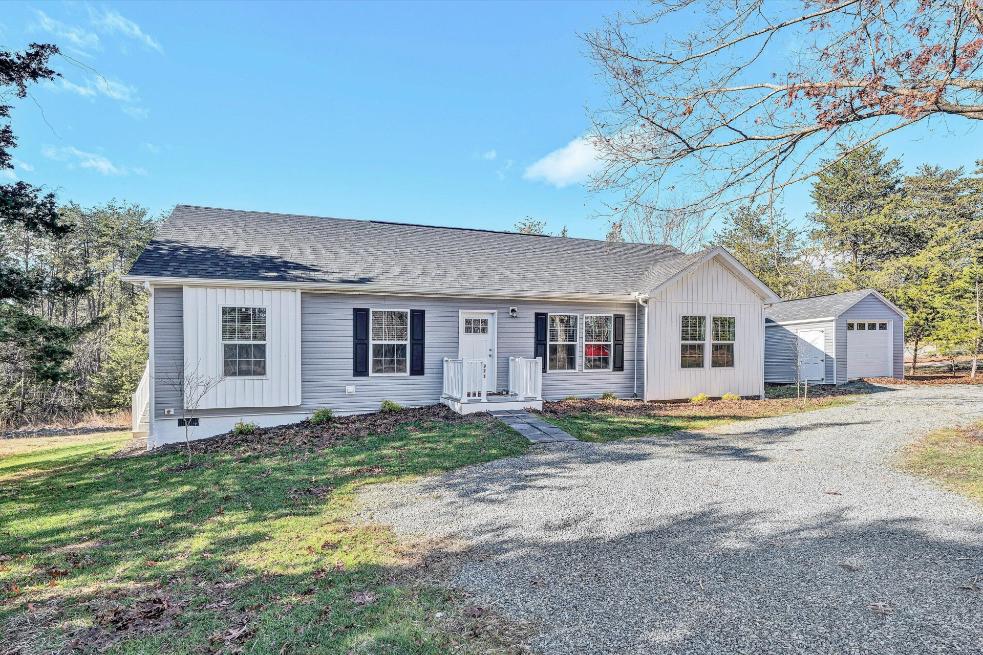 971 Waters Edge DR - Photo 3