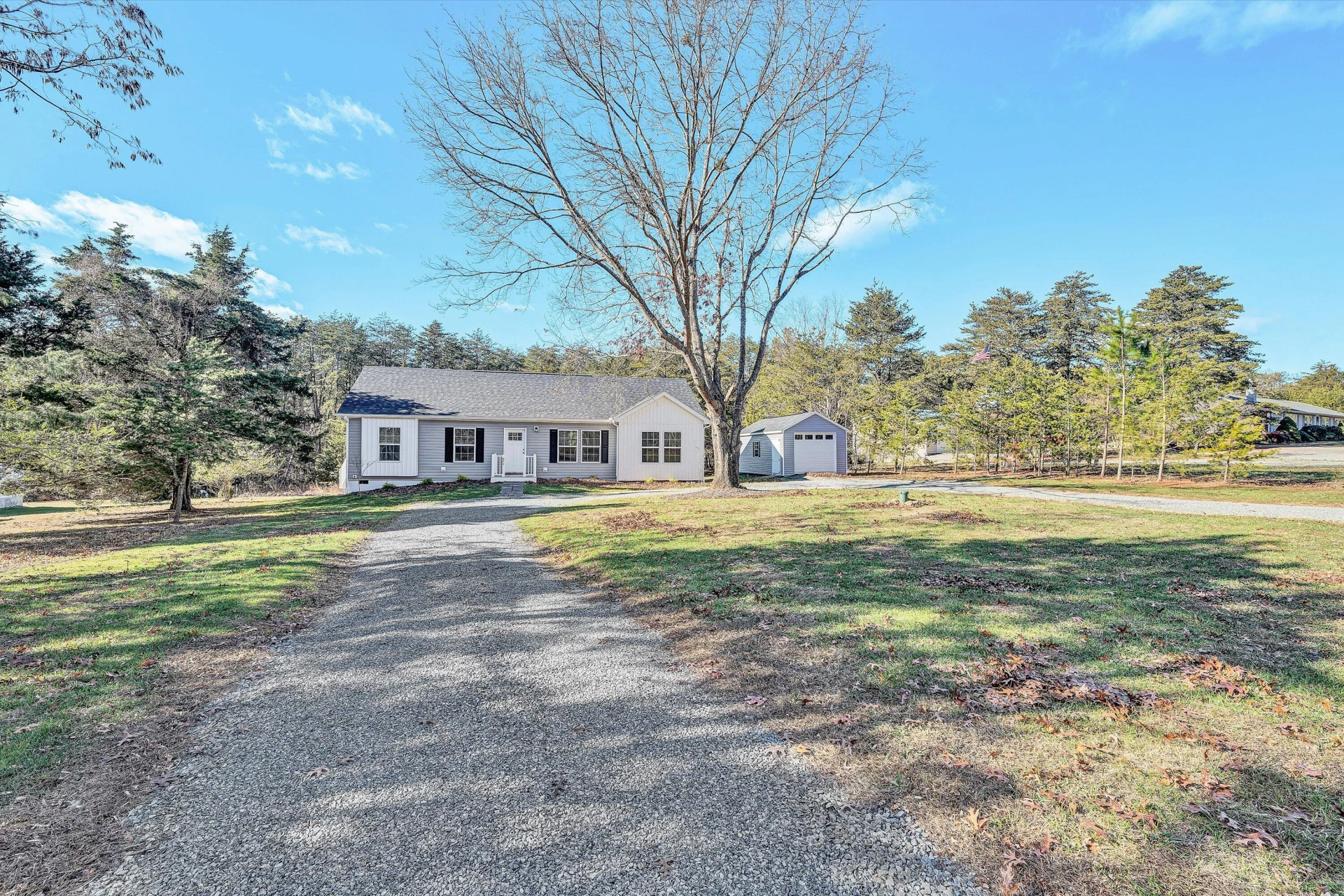 971 Waters Edge DR - Photo 4