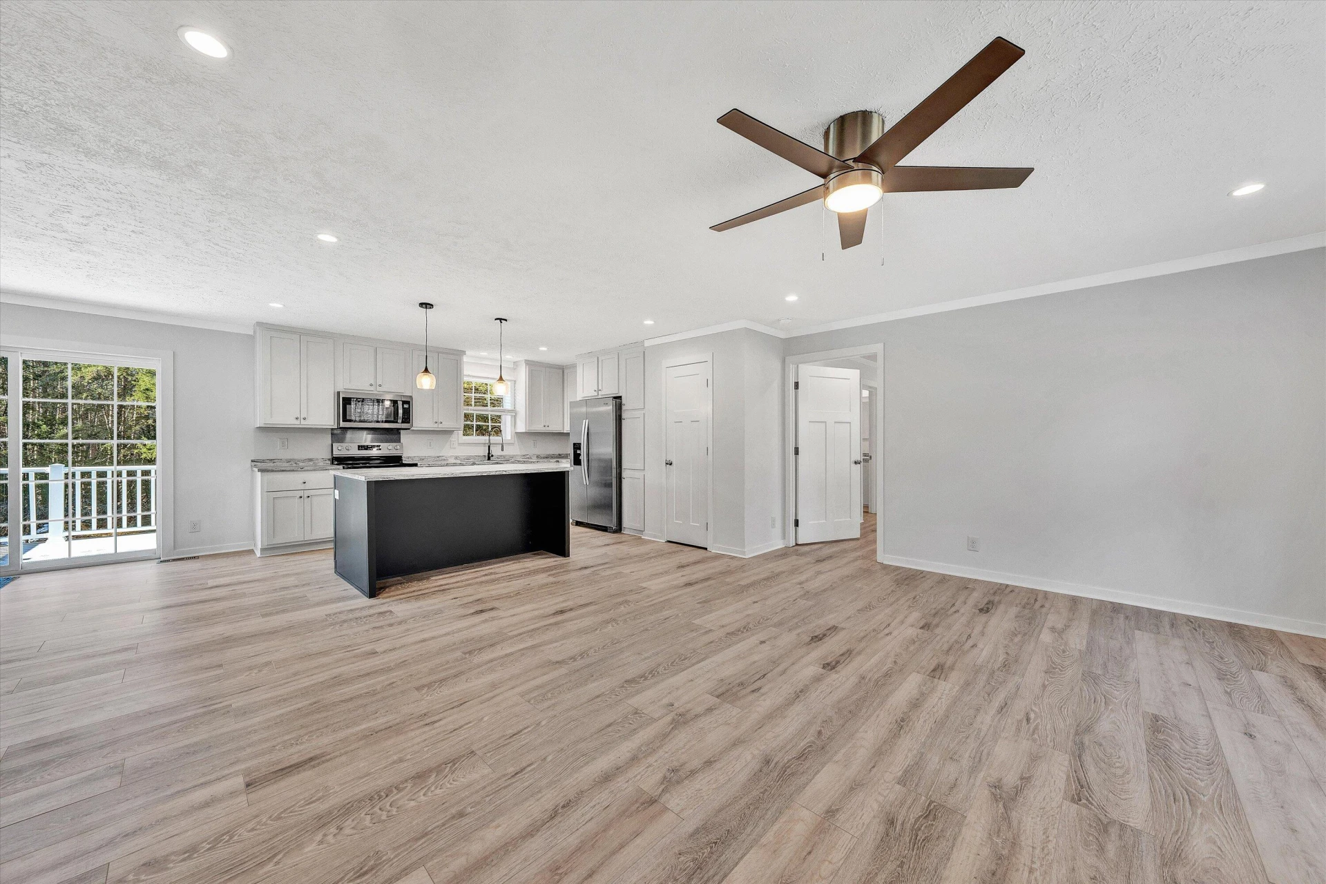 971 Waters Edge DR - Photo 5