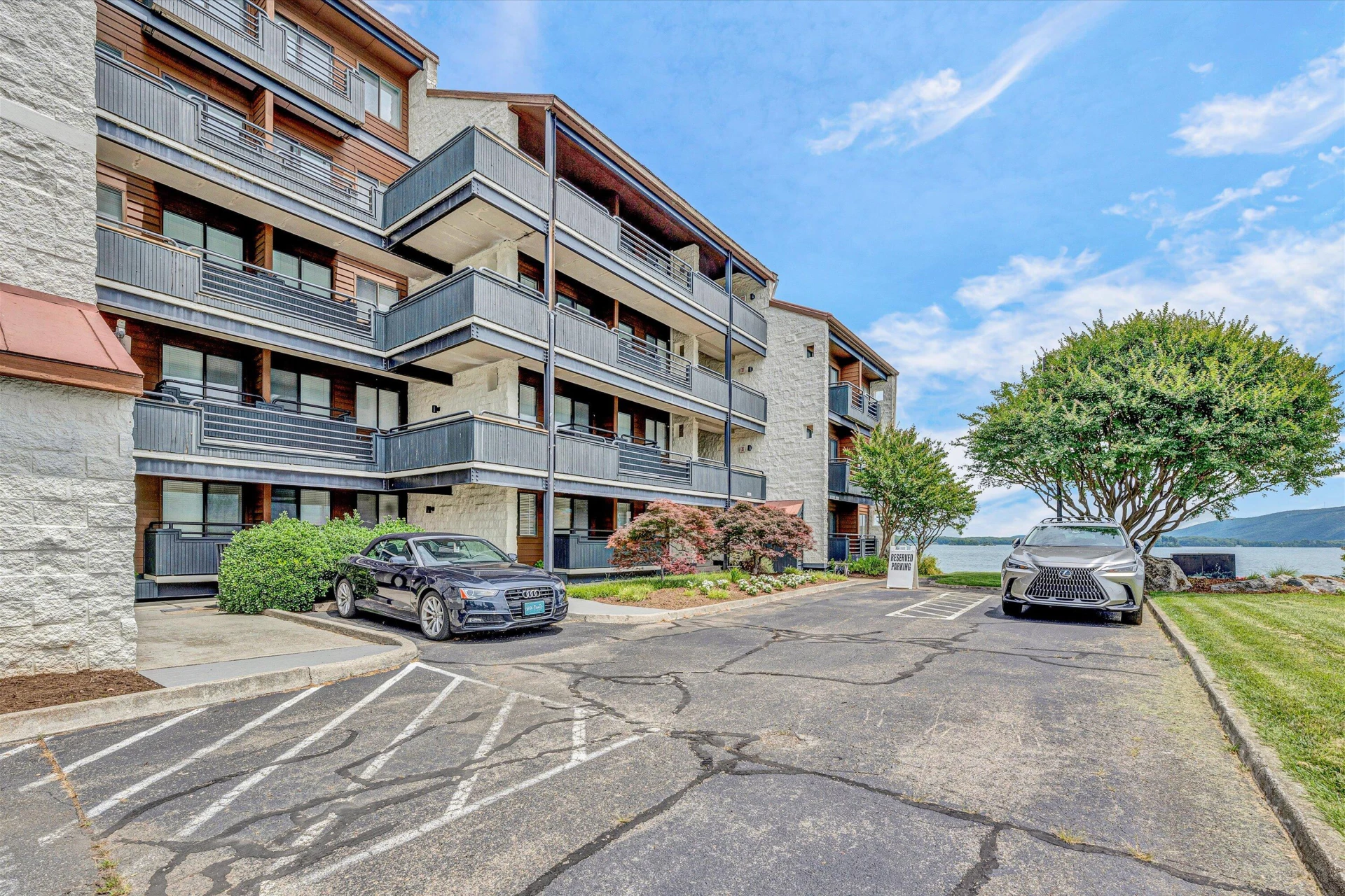 6605 Smith Mountain RD #230 - Photo 4