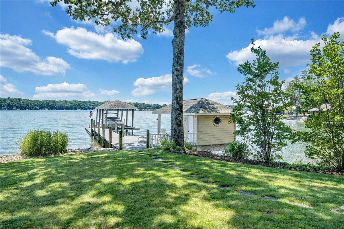 574 Waverly LN - Photo 109