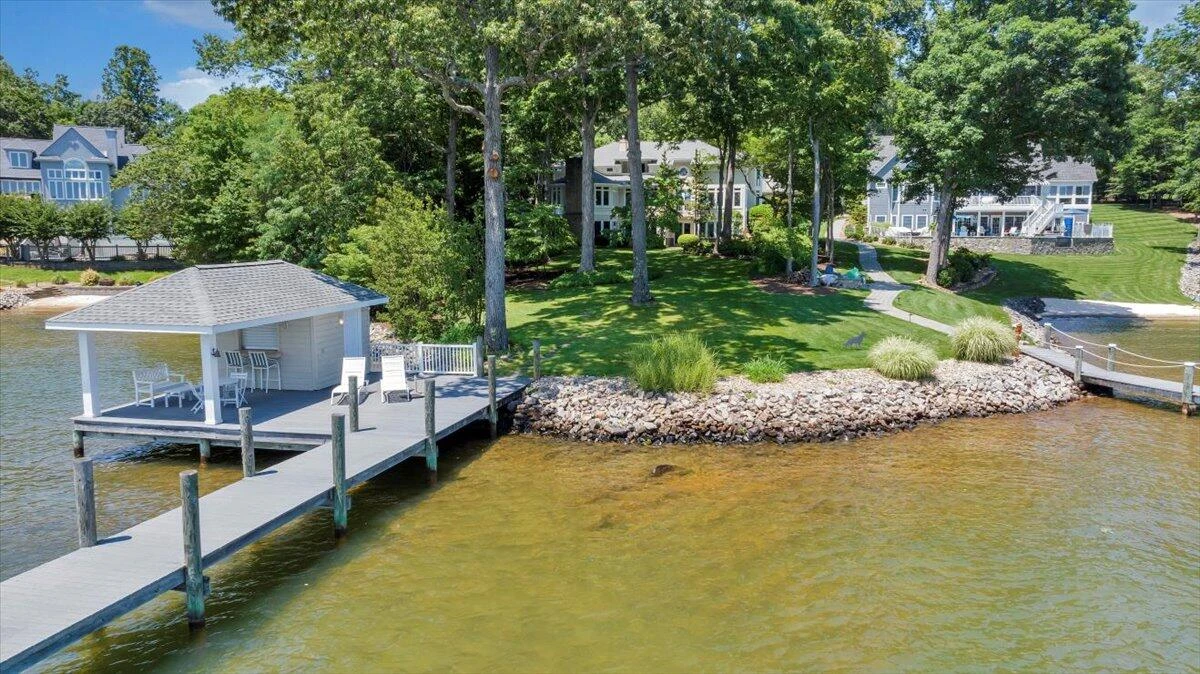 574 Waverly LN - Photo 147