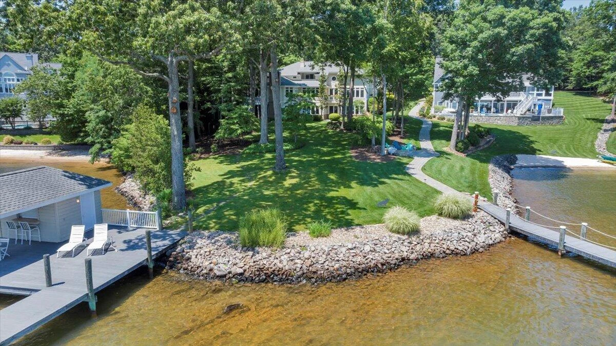 574 Waverly LN - Photo 148