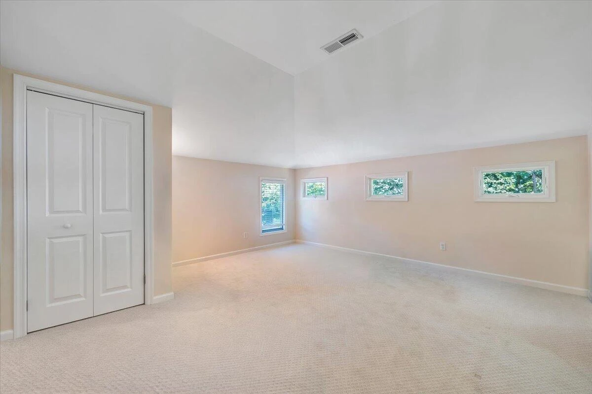 574 Waverly LN - Photo 26