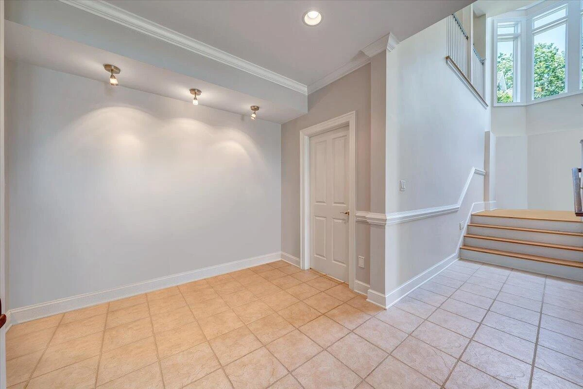 574 Waverly LN - Photo 29