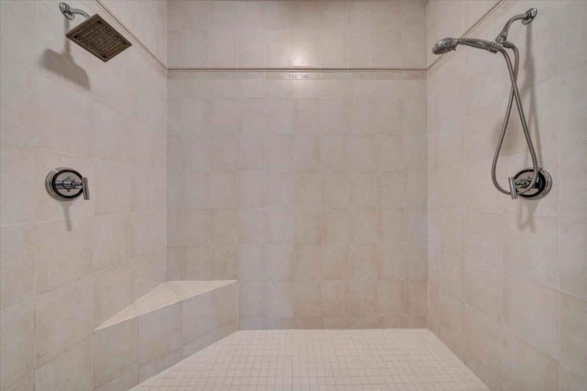 574 Waverly LN - Photo 60