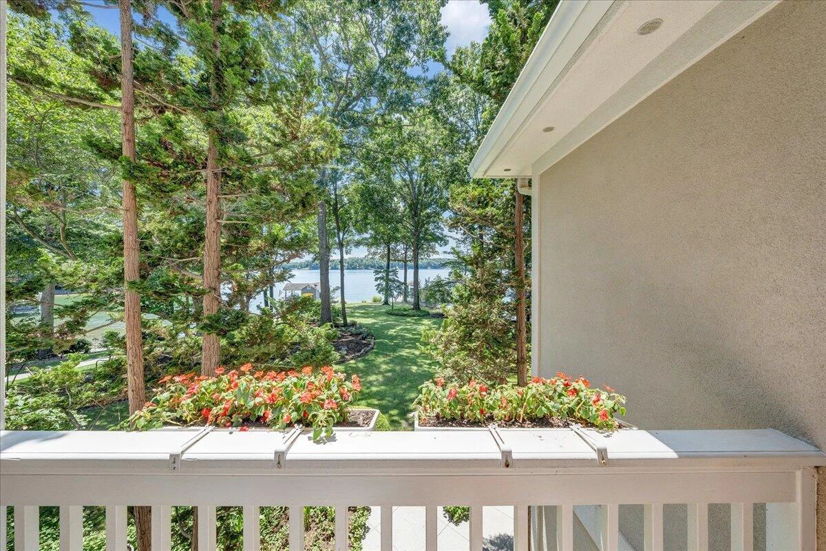 574 Waverly LN - Photo 86